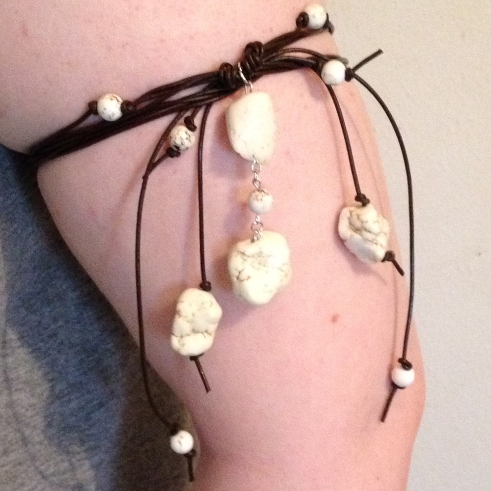 Howlite Kaula Necklace/armband